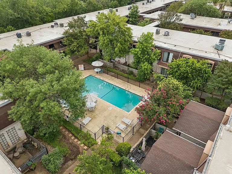 7801 Shoal Creek Blvd #224 — Photo 30