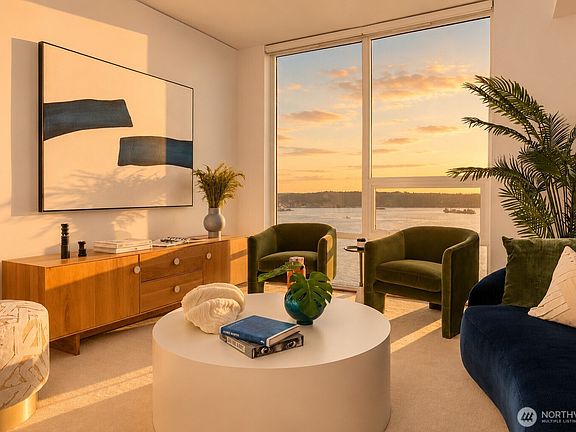 3rd image of 121 Stewart Street #3306