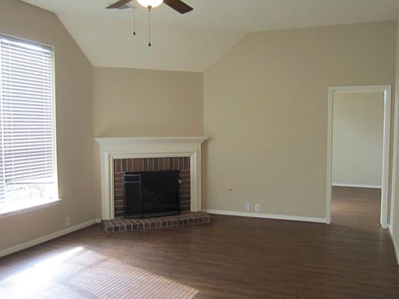2nd image of 6202 Kingwood Glen Dr