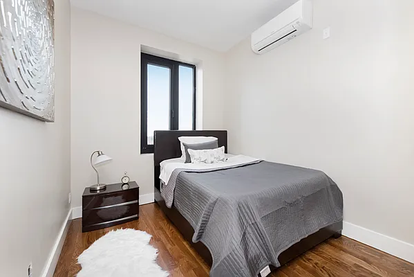 Rented by City View Living | media 15