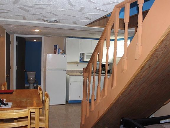 3rd image of 1645 Battery B St Unit 2