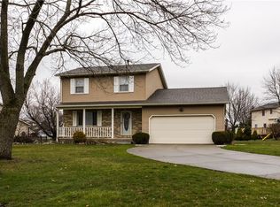 12271 Misty Ave NW, Uniontown, OH