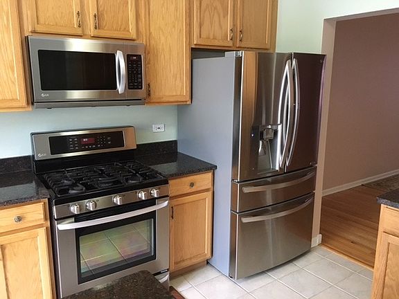 5th image of 2804 N Greenwood Ave