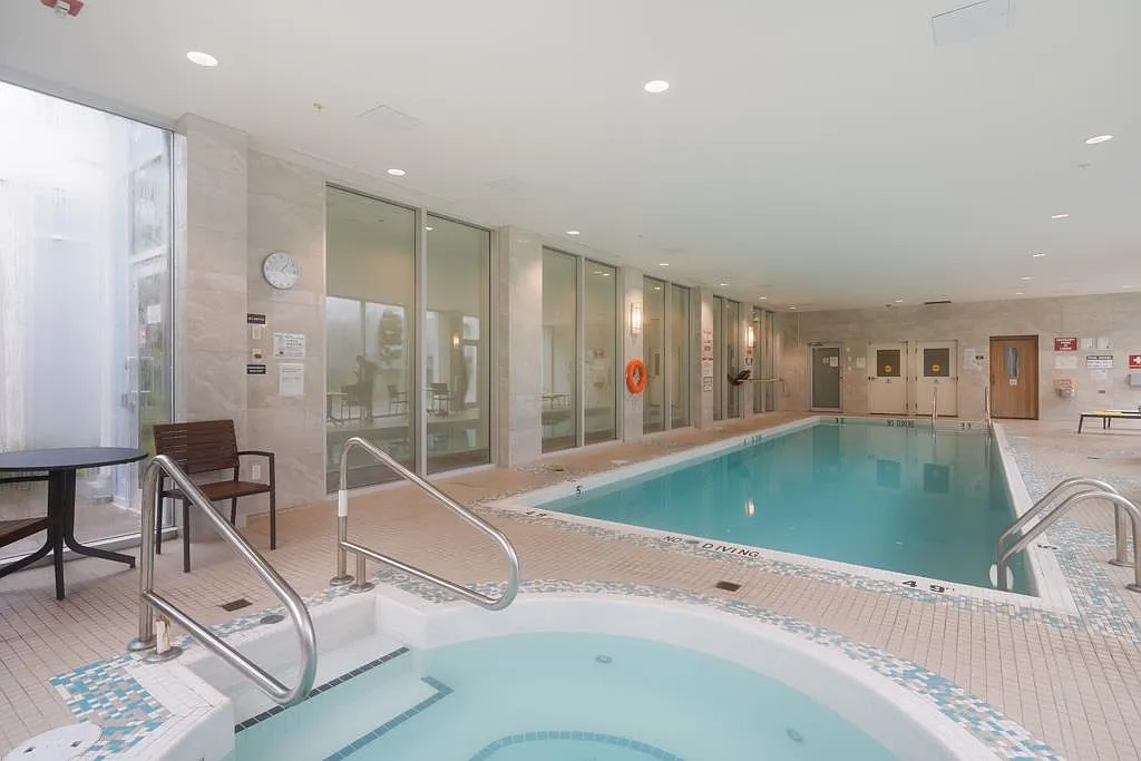 1 bed, 576 sqft, $2,350 — Photo 4