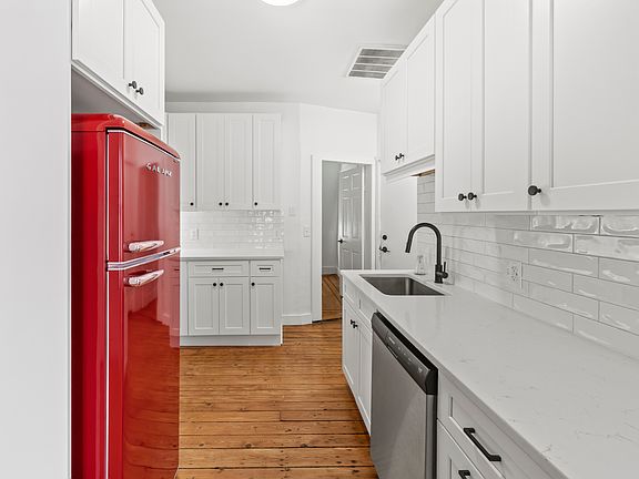 2nd image of 478 W Fountain St Floor 3