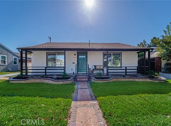 2nd image of 3558 Charlemagne Ave
