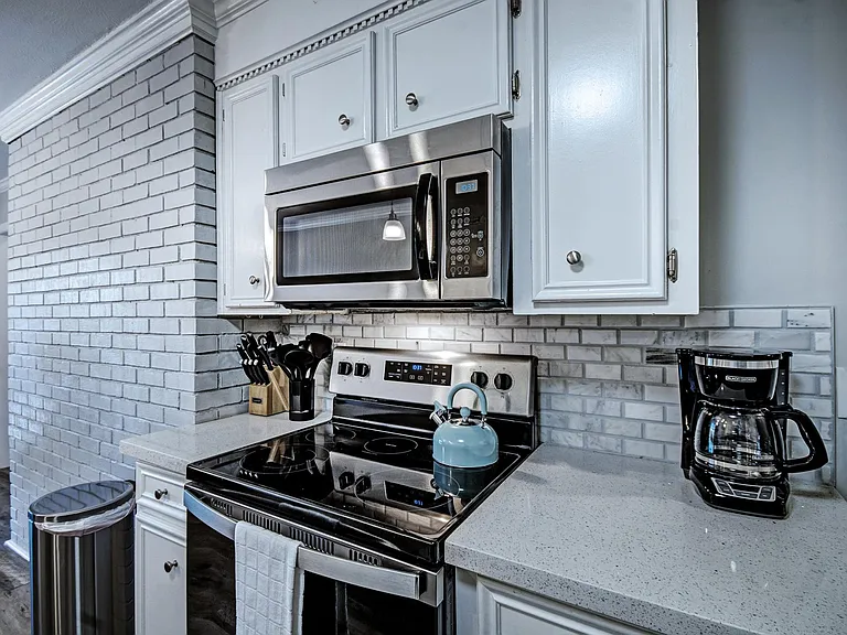 9 Ashland Ave — Photo 19