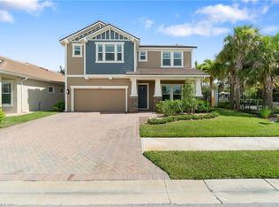 3240 Pilot Cir, Naples, FL 34120