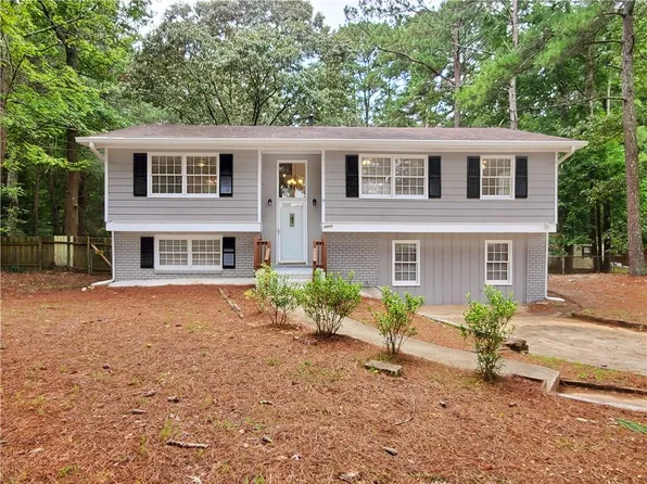 6353 Bell Haven Ln, Riverdale, GA 30296