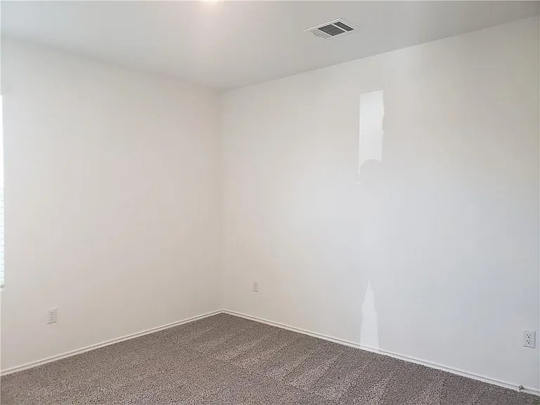 104 Mountain Maple St — Photo 7