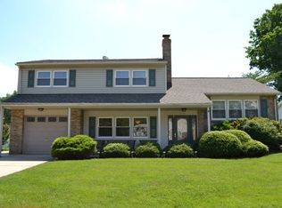 2626 Drayton Dr, Wilmington, DE