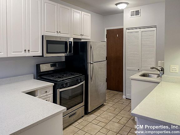 2nd image of 3708 N Sheffield Ave #4C