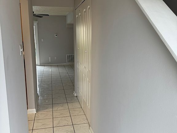 5th image of 11 Sidewinder Ct