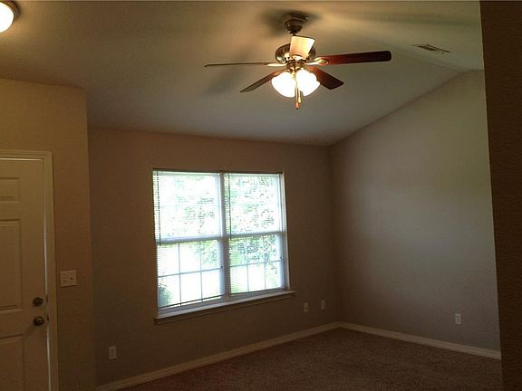 3rd image of 2156B Kristy Ln