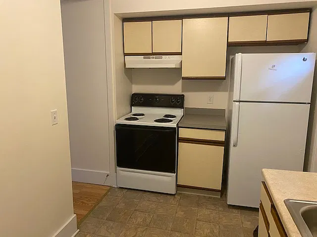 2 bed, 650 sqft, $849 — Photo 3