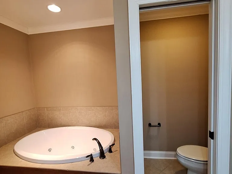 2000 Croyden Cir #A — Photo 23