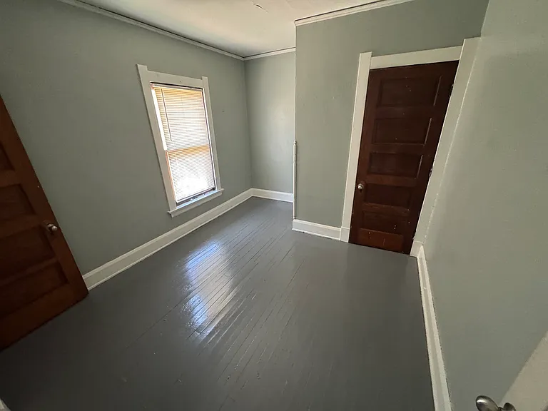 421 5th St #2 — Photo 10