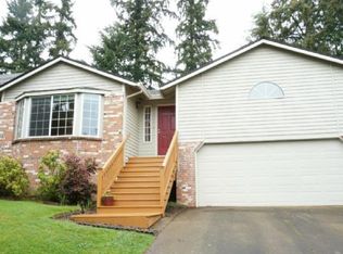 13235 SW Barberry Ln, Beaverton, OR 97008