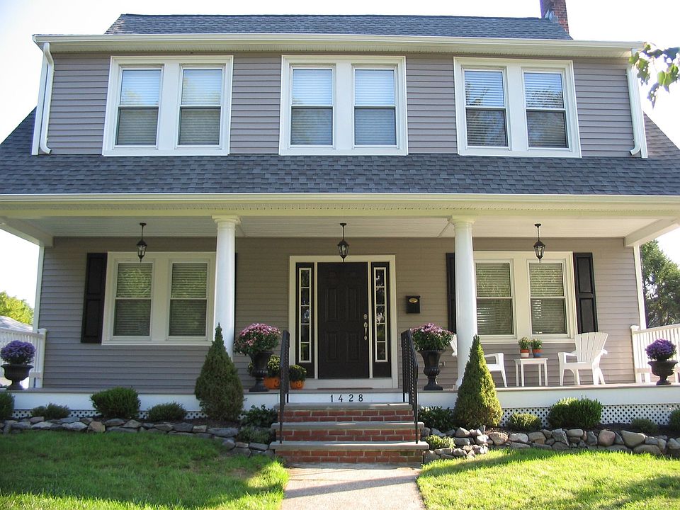1st image of 1428 Quincy Shore Dr