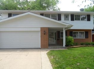 1223 Hillview Rd, Homewood, IL 60430