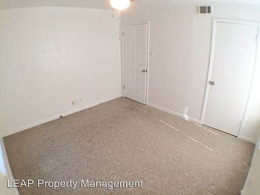 5th image of 872 Lee Dr