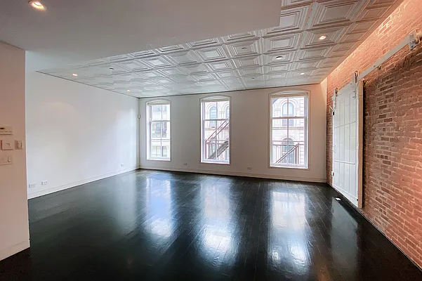 Rented by Douglas Elliman | media 19