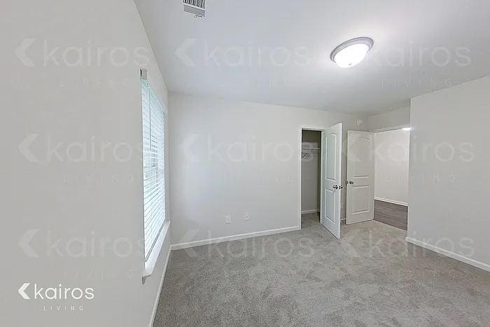 4 bed, 2.0 bath, 1802 sqft, $2,175 — Photo 4