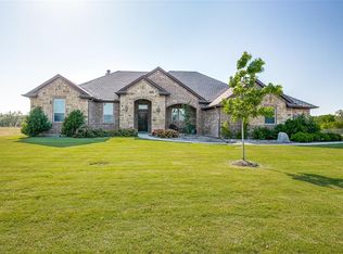 105 Maral Ln, Azle, TX 76020