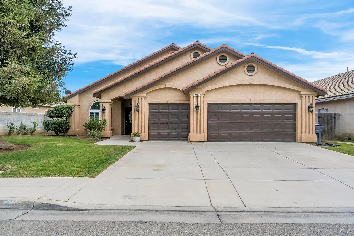 2634 Marie Dr photo 1