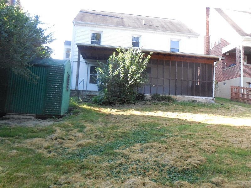 2nd image of 2447 Tillett Rd SW