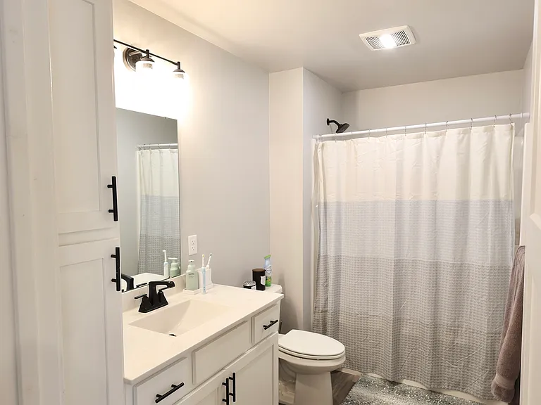 768 Aiden St #1 — Photo 5