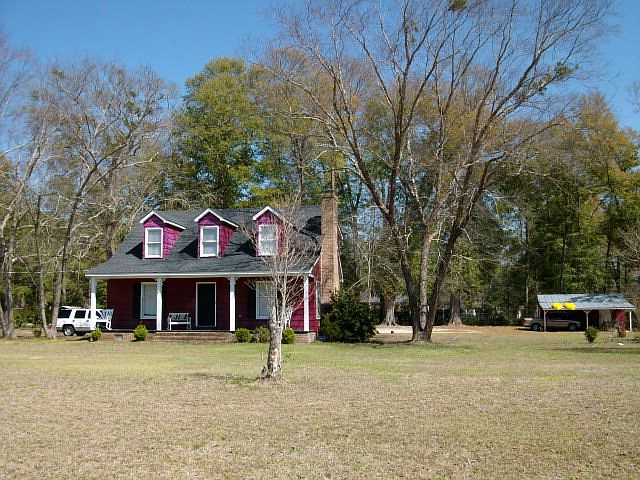 2nd image of 19 Meadow Ln