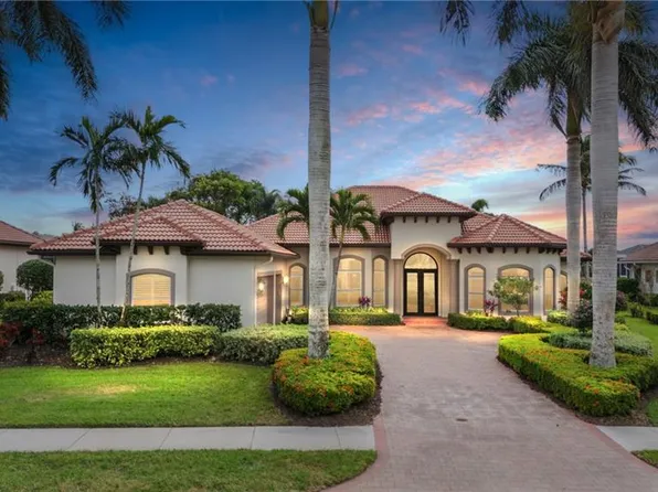 7833 Classics DR, NAPLES, FL 34113