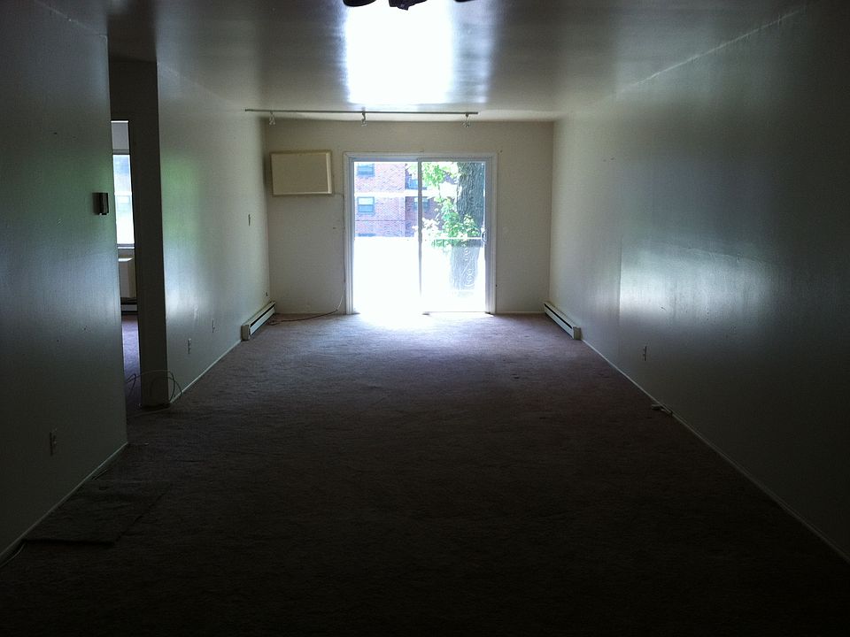 1st image of 740 Vose Ave