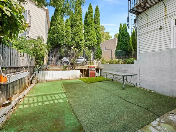 44 Court House Place image 2 of 18