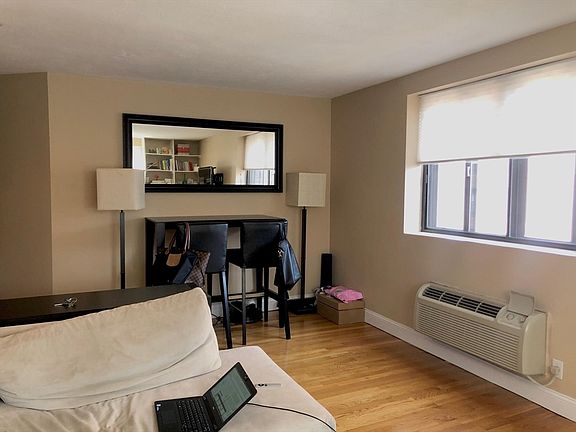 2nd image of 9 Appleton St APT 207