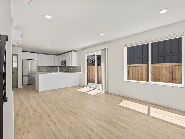 12333C 40th Ave NE #C — Photo 5