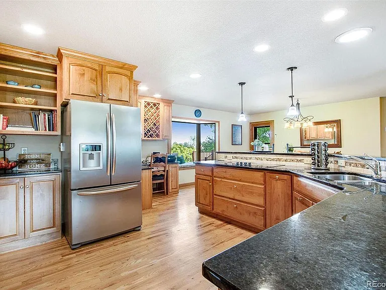 5828 Plateau Ct — Photo 6