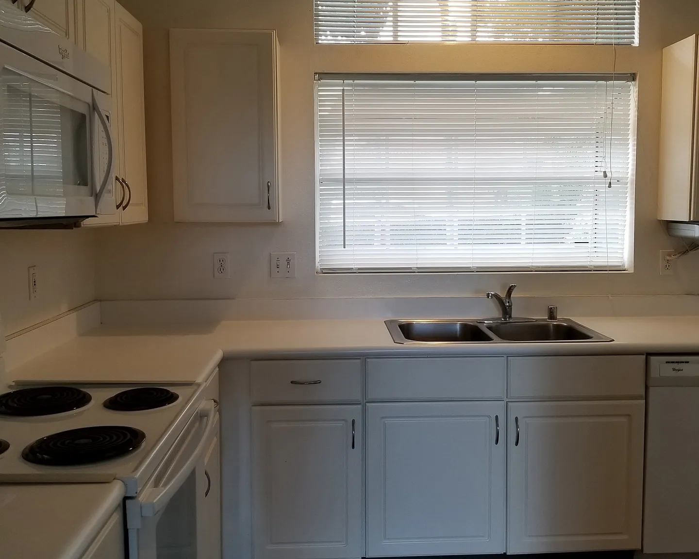 4 bed, 1680 sqft, $3,300 — Photo 4