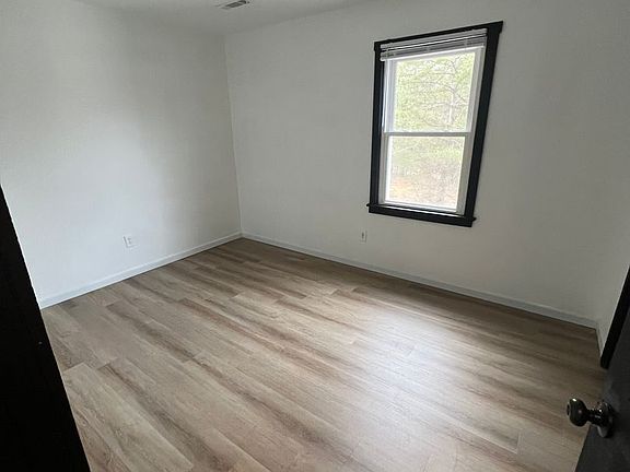5th image of 41 Cedar Haven Ct APT 201