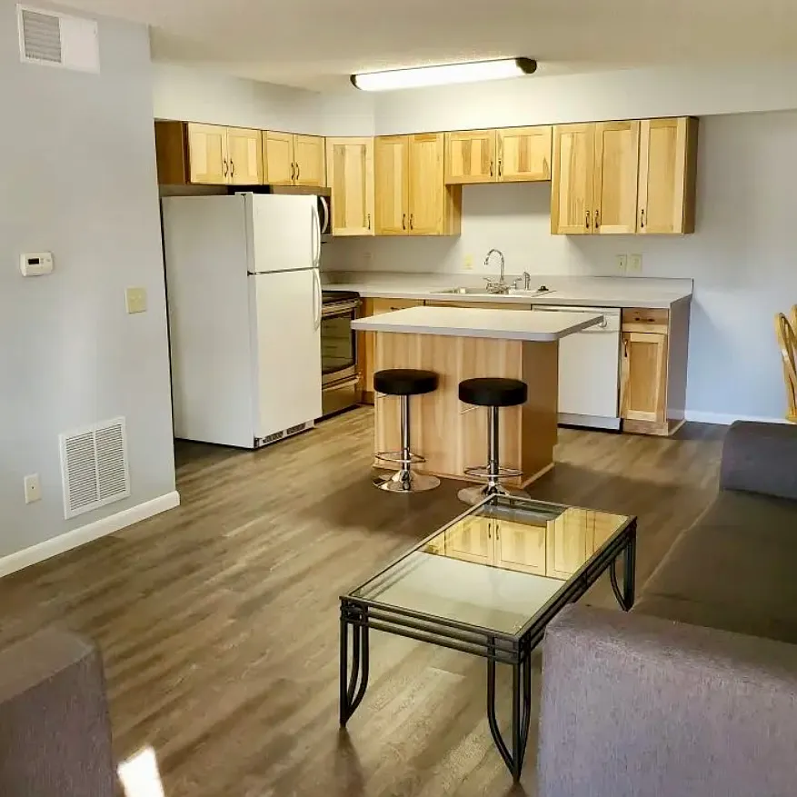 1010 West Springfield Avenue - Bailey 3BR — Photo 4