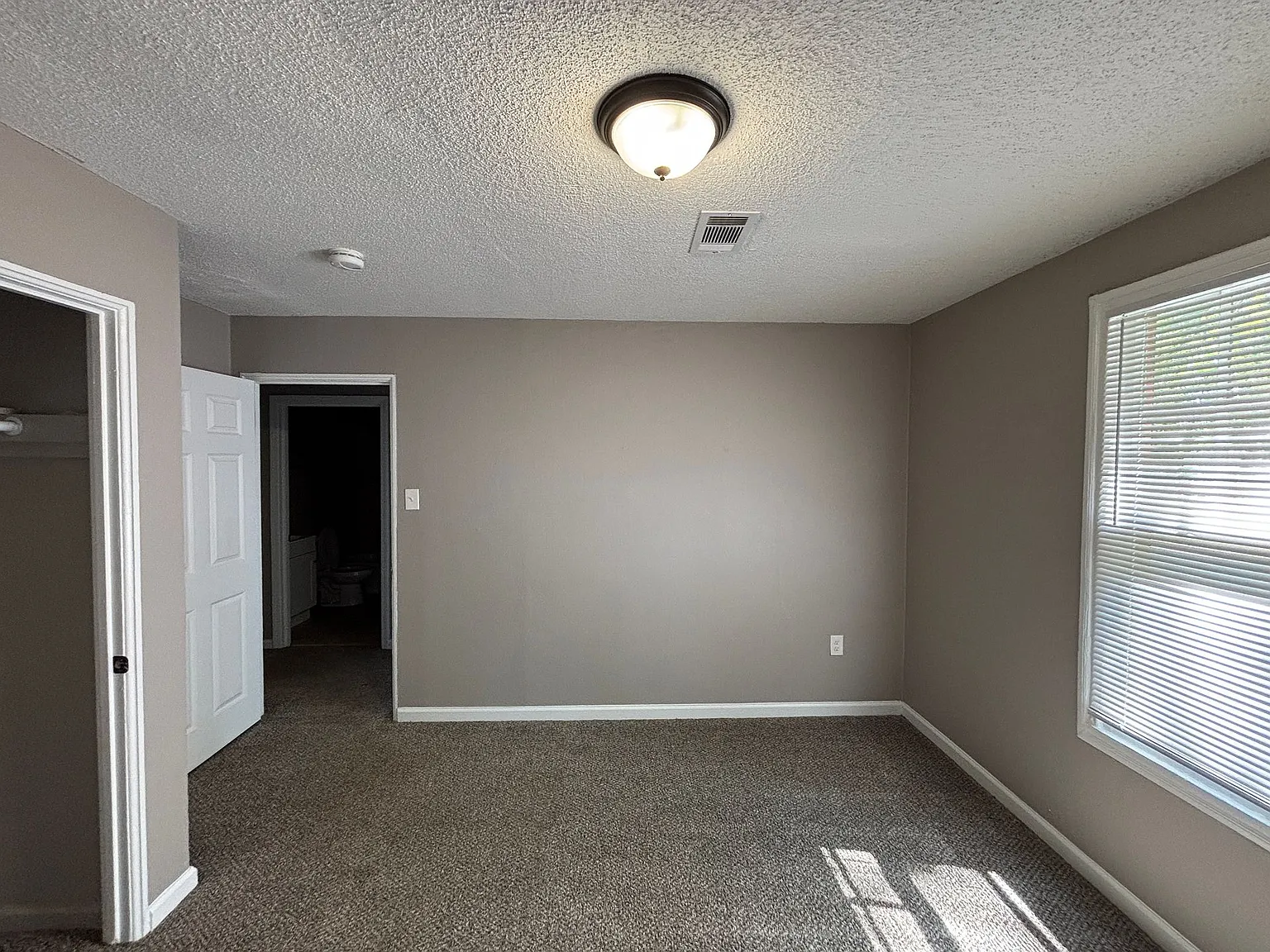 1710 Wolfe St B — Photo 4