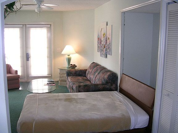 3rd image of 8600 Ridgewood Ave #2107
