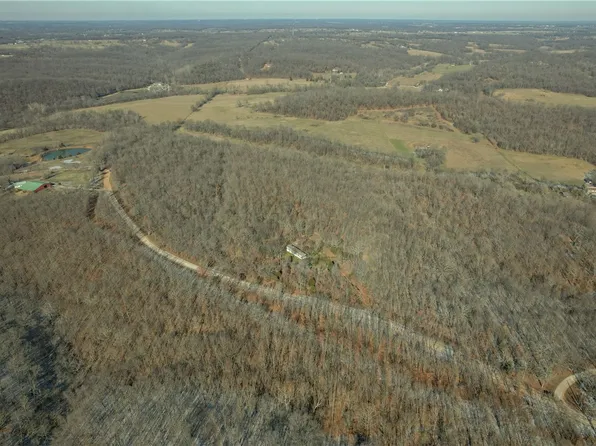 9100 Pecan Dr, Neosho, MO 64850