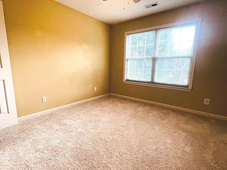 9 Scarlet Oak Cir — Photo 10
