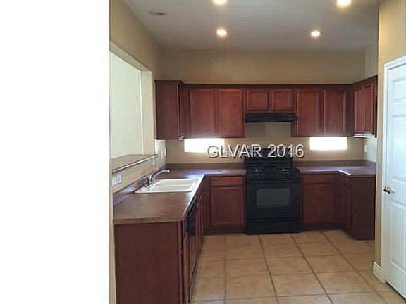 4th image of 6872 Sweet Pecan St