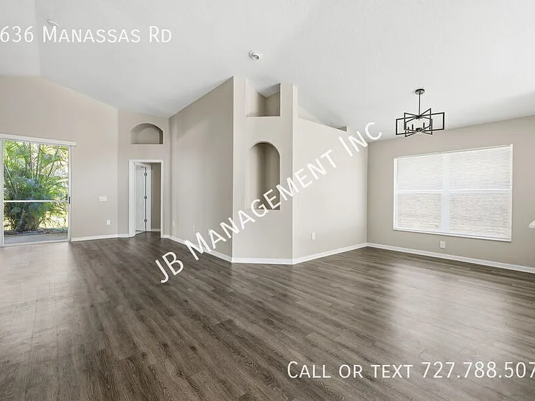 8636 Manassas Rd — Photo 4