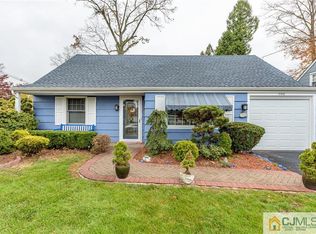 1 Heathermeade Pl, Cranford, NJ 07016