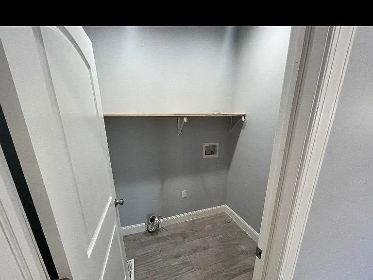 607 Electric St — Photo 11