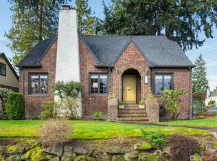 6555 32nd Ave NE, Seattle, WA 98115